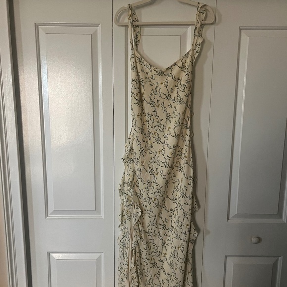 Avondale Dress (yellow floral) - Picture 1 of 13